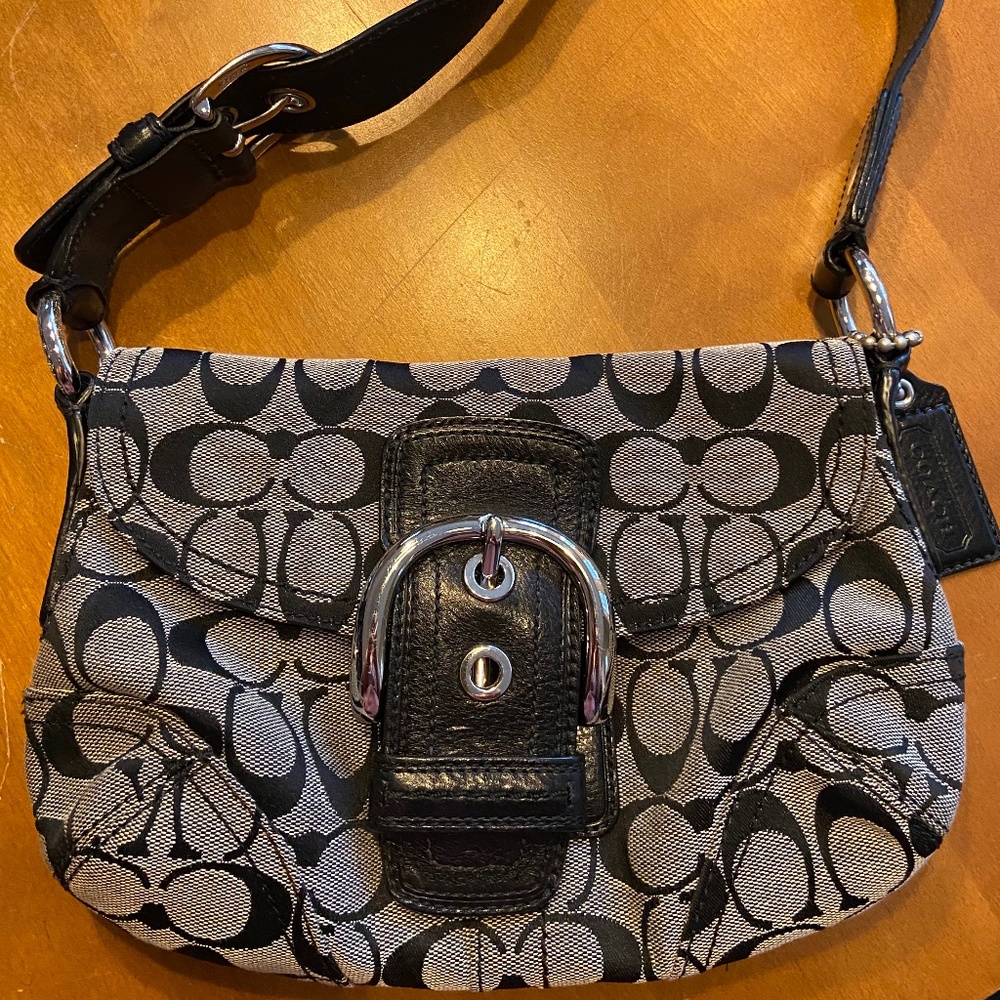 Coach Signature Black Soho Buckle Bag